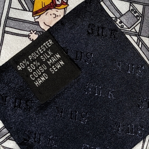 Peanuts Charlie Brown Under Construction Tie, 60" - Picture 3 of 4